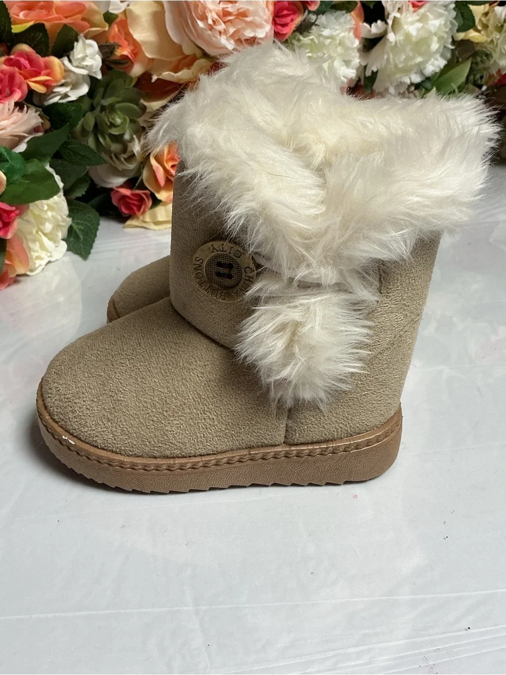 China Buttons City Faux Suede Faux Fur Winter Boots EU 30 Kids